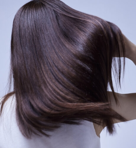 美しい髪の女性