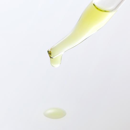 ✴︎ パーリーデュー 薬用美白リッチホワイトエツセンス 斜め